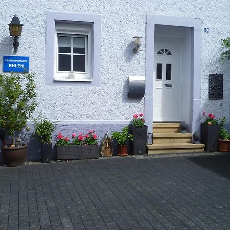 Ferienwohnung Ehlen Im Alten Winzerhaus Zeltingen-Rachtig Esterno foto